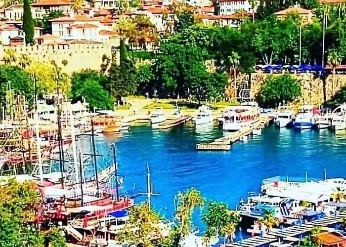 Tarıhı Kaleıçı Muhteşem Dızayn Huzurlu Keyıflı Teras Keyıflı özel Ev Séjour chez l'habitant