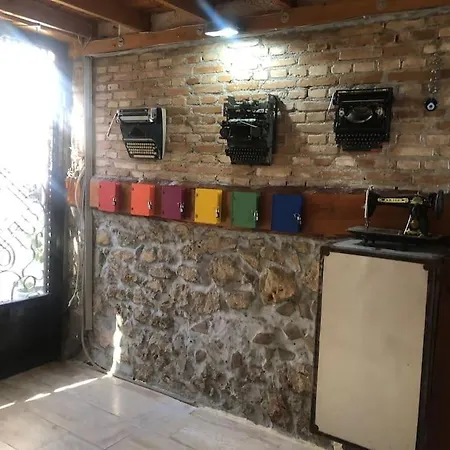 Tarihi Kaleici Muhtesem Dizayn Huzurlu Keyifli Teras Keyifli Oezel Ev Accommodatie bij particulieren *