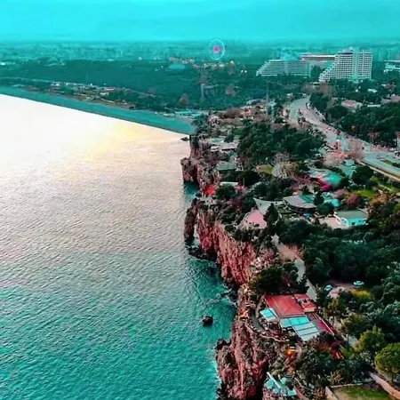 Tarıhı Kaleıçı Muhteşem Dızayn Huzurlu Keyıflı Teras Keyıflı özel Ev * Antalya