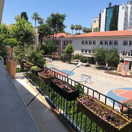 Tarihi Kaleici Muhtesem Dizayn Huzurlu Keyifli Teras Keyifli Oezel Ev 民宿 安塔利亚